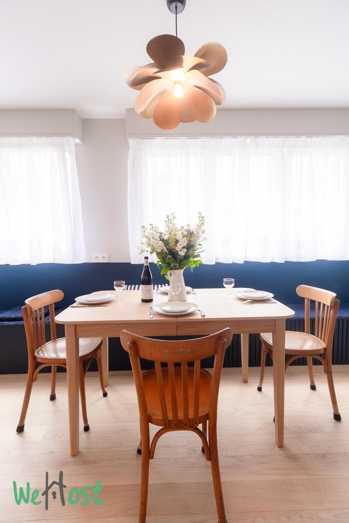 Noailles - - Ci - Tres Bel Pres Du Chateau Versailles